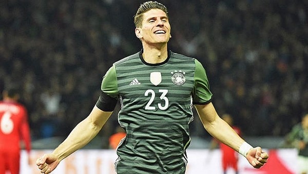 Beşiktaş Haberleri: Mario Gomez'in doğum günü kutlandı