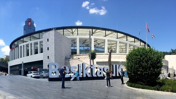 Beşiktaş darbeci askerlerden şikayetçi oldu