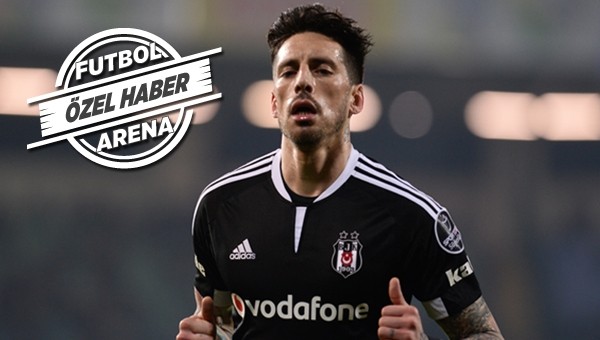 Beşiktaş'ta Jose Sosa krizi