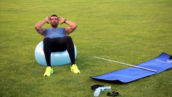  Andre Santos kondisyon çalışıyor