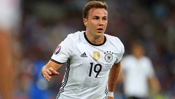 Borussia Dortmund Mario Götze ile anlaştı