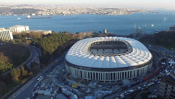 Darbeciler Vodafone Arena'yı kullandı - İZLE