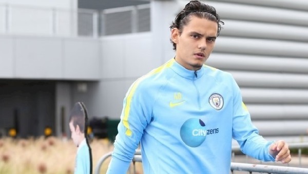 Enes Ünal, Twente'ye kiralandı