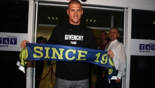 Fenerbahçe Haberleri: Martin Skrtel ne zaman imzalıyor?