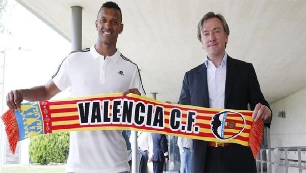 Fenerbahçe Haberleri: Nani, Valencia'ya imzayı attı