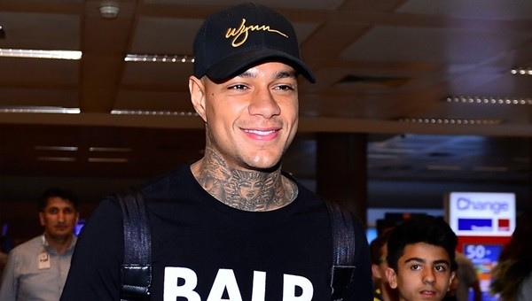 Fenerbahçe Haberleri: Gregory van der Wiel'den ilk açıklama