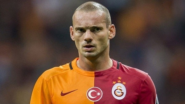 Sneijder'in menajeri patladı! 'Tahrik ediyorlar'