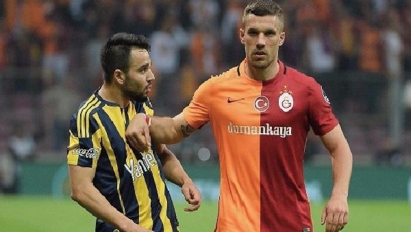  Lukas Podolski'den Fenerbahçelileri kızdıran paylaşım