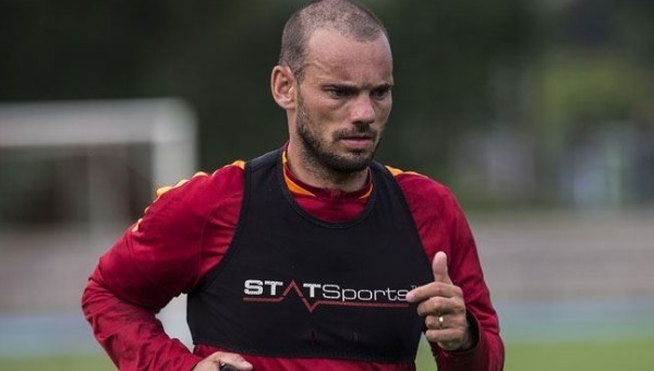  Wesley Sneijder'e rest
