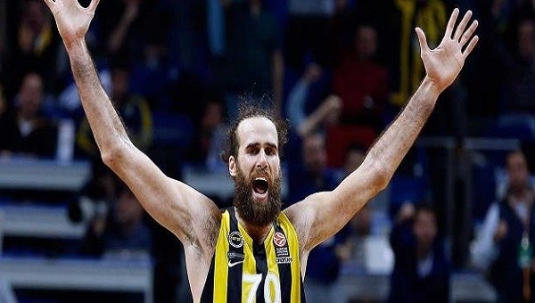 Fenerbahçeli Luigi Datome, İstanbul'a dönmekten korkmadığını söyledi