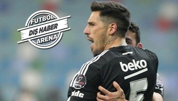 Beşiktaş Transfer Haberleri: Jose Sosa, Milan yolunda iddiası