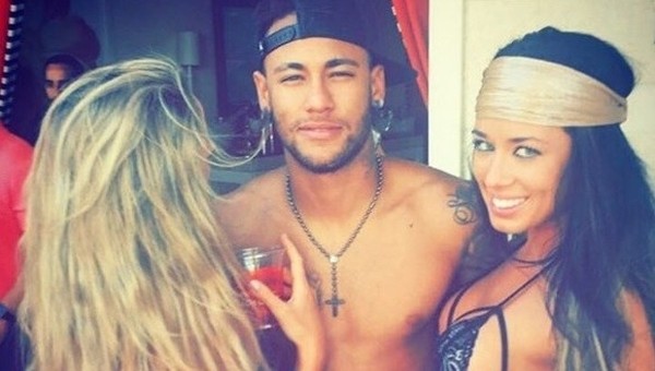 Neymar'dan eleştirilere sert tepki