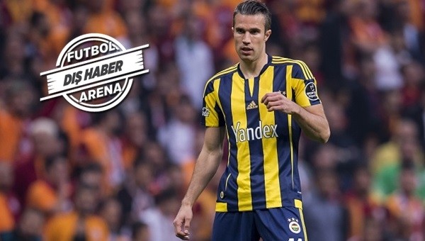 Paris Saint-Germain'den Robin van Persie hamlesi