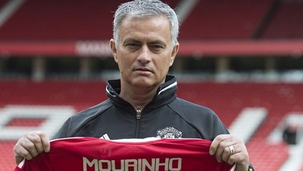 Premier Lig'de Premier Menajerler: Jose Mourinho
