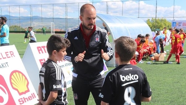 Semih Sezerli, Beşiktaş U12 görevinden ayrıldı