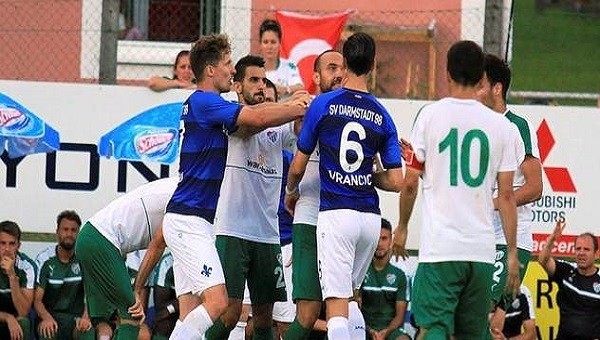 Bursaspor - Darmstadt hazırlık maçında kavga çıktı
