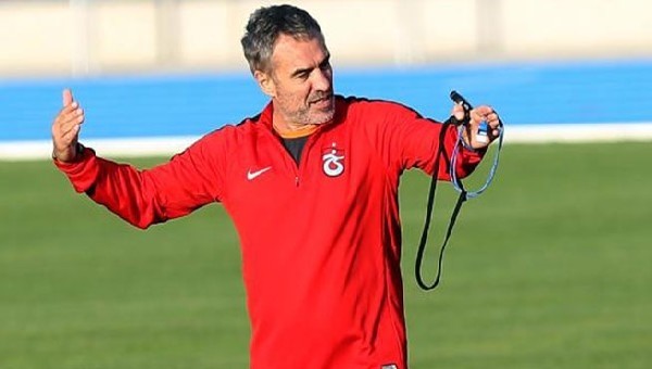  Ersun Yanal'dan transfer açıklaması