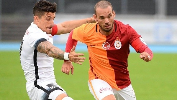 Wesley Sneijder'e kilo tepkisi (Galatasaray - Thun hazırlık maçı)