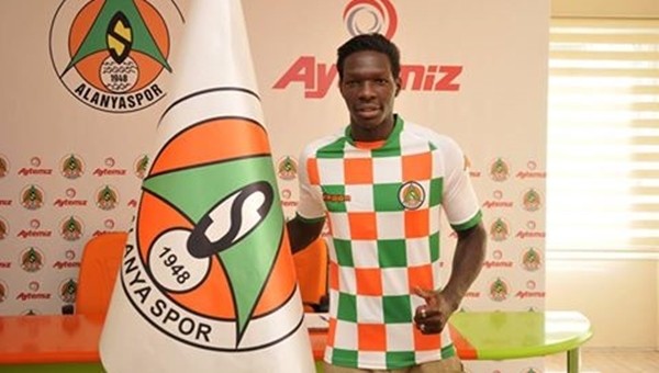 Alanyaspor yeni sol bekini Belçika'da buldu