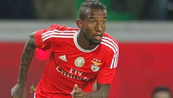 Beşiktaş'ın yeni transferi yola çıktı! Geliyor...