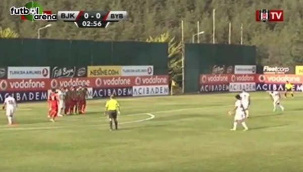Aras Özbiliz'den Beylerbeyi maçında şık frikik golü