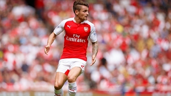 Galatasaray için Mathieu Debuchy iddiası