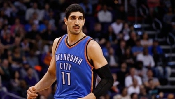 Enes Kanter soyadını Gülen yaptı