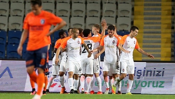 Başakşehir, Shakhtar Donetsk'e direnemedi