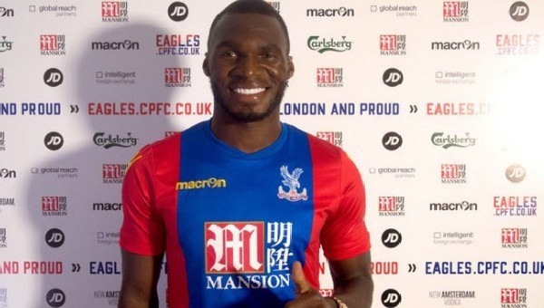 Benteke'yi Burnley'ye transfer ettiler