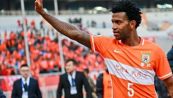 Beşiktaş'a Çin'den stoper transferi