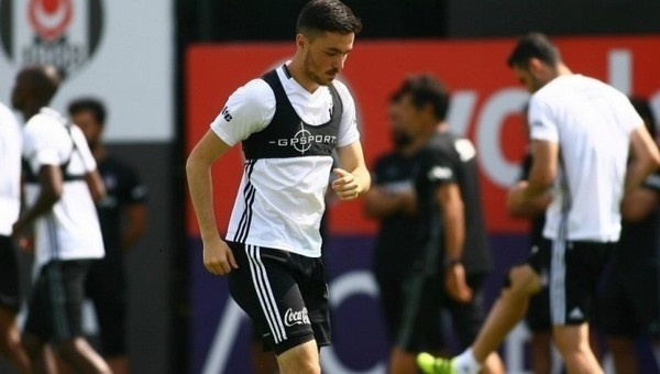 Beşiktaş'ın yeni transferi Oğuzhan Aydoğan idmana çıktı