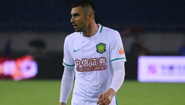 Burak Yılmaz'dan Çin'de bir gol daha - İZLE