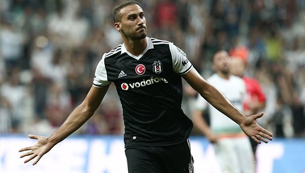 Cenk Tosun'a top aldırmadılar