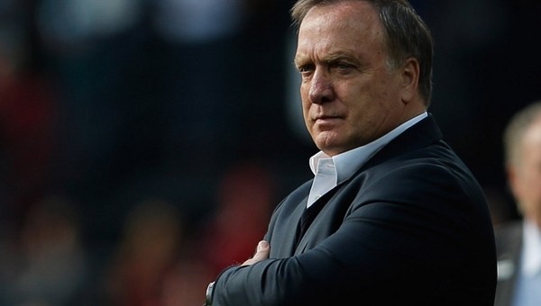 Dick Advocaat, Fenerbahçe'ye elenmişti