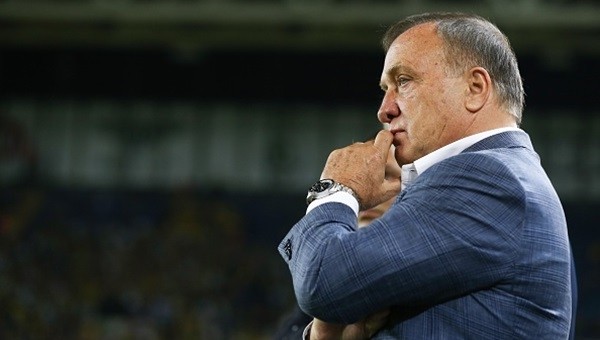 Dick Advocaat'tan sürpriz ilk 11! Kanatlar...