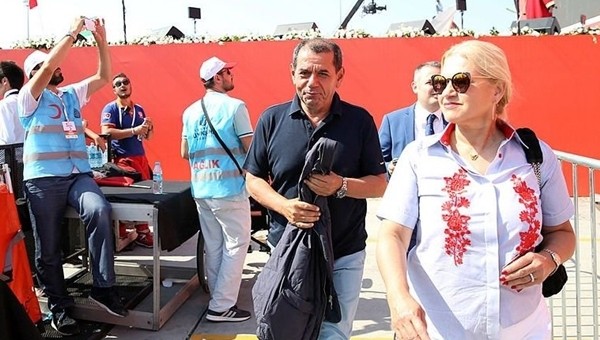 Dursun Özbek, Demokrasi ve Şehitler Mitingi'ne gitti