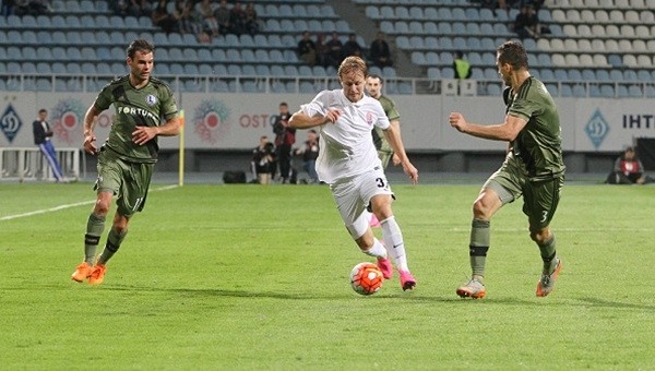 Fenerbahçe'nin rakibi ilk mağlubiyetini aldı