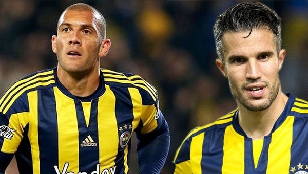 Fernandao'ya ıslık, Robin van Persie'ye alkış