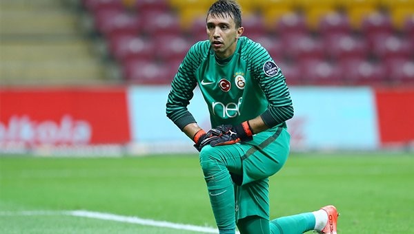 Kadıköy'de Galatasaray ve Muslera'ya küfür