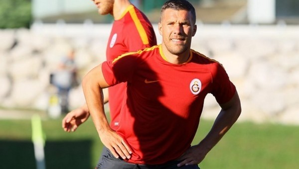 Galatasaray'da Lukas Podolski sürprizi