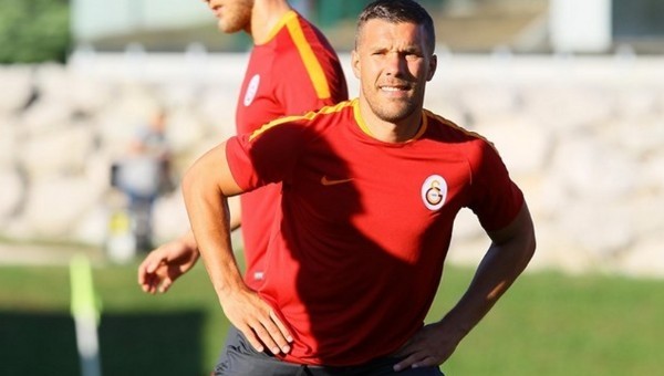 Galatasaray'da Lukas Podolski sürprizi