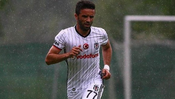 Gökhan Gönül'den Fenerbahçe maçı öncesi imalı paylaşım
