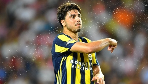 Hakem Fenerbahçe'yi çıldırttı! İlk golde...