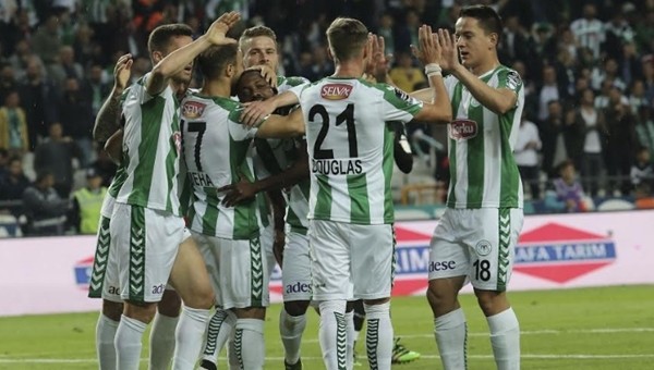 Konyaspor kadrosuna güveniyor