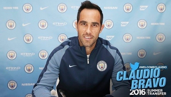 Manchester City, Bravo'yu transfer etti