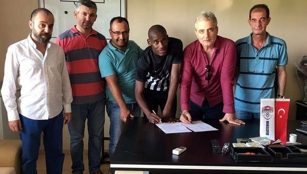 Manisaspor, Moustapha Konde'yi transfer etti