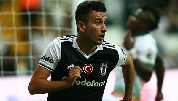 Oğuzhan Özyakup parmak ısırttı