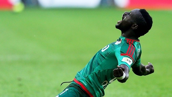 Oumar Niasse üç kulübü birden reddetti