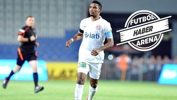 Samuel Eto'o yönetime resti çekti