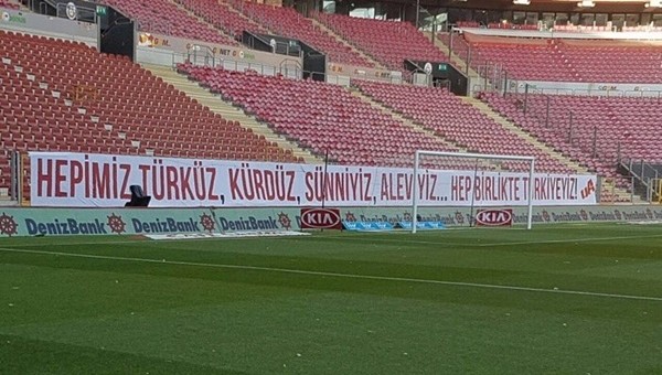 UltrAslan'dan TT Arena'da birlik mesajı